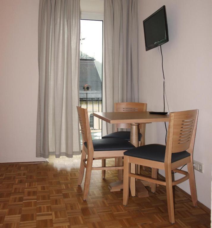 Hotel Hirschen Бад Гащайн Стая снимка